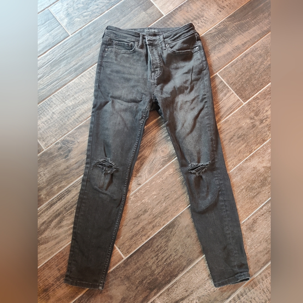 Women's black skinny jeans